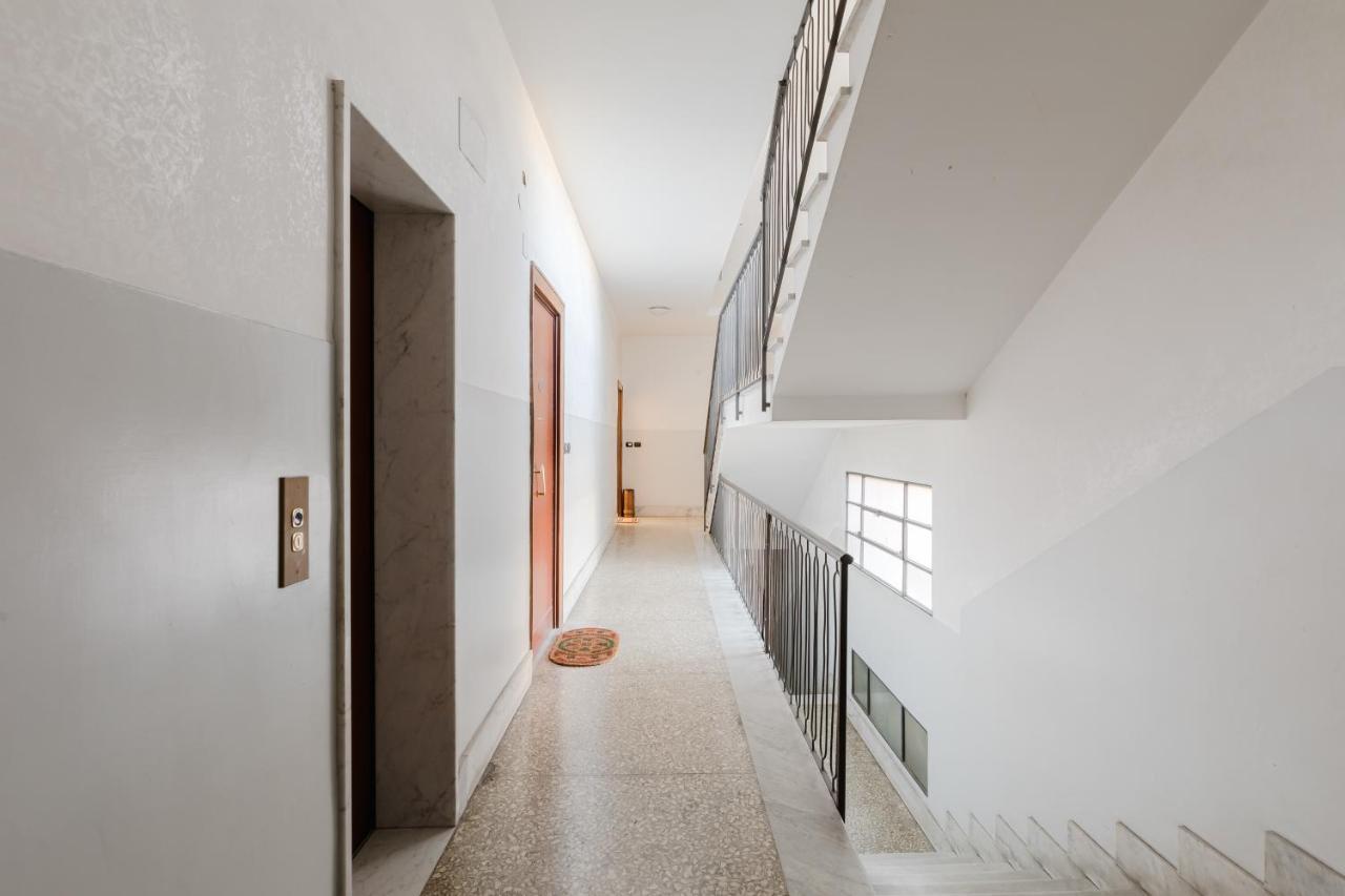 Le Rondini Apartment, 5 Persone, 2 Balconi, Policlinico Tor Vergata E Casilino Рим Экстерьер фото